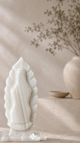 Escultura Devocional · Virgen de Guadalupe en Ónix Natural
