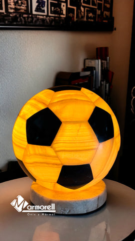 Esfera Futbolística en Ónix Blanco Natural | Colección Iluminación
