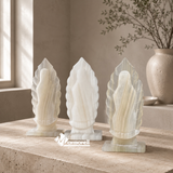 “Set Escultórico · Virgen de Guadalupe en Ónix Blanco Natural · 5 Piezas”