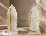 Virgen de Guadalupe Esculpida en Ónix Blanco • 30 cm